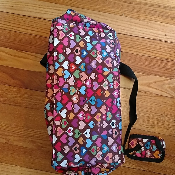 Heart motif multi colored overnight bag - Picture 8 of 9